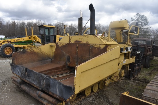 CAT AP-650B Paver