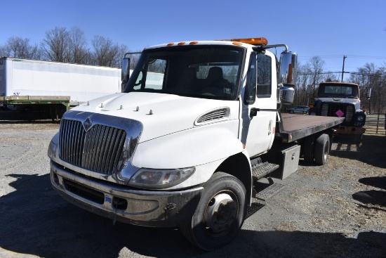 2003 International 4300 DT 466 Roll Back