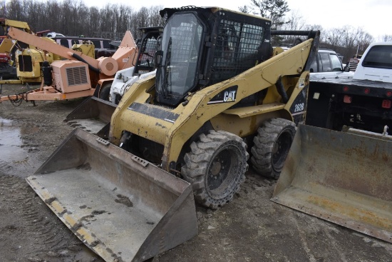 CAT 262B Skid Steer