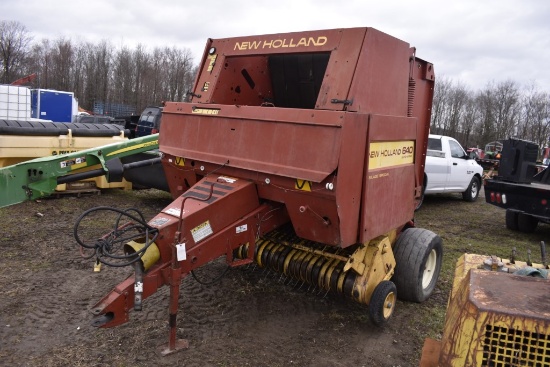 New Holland 640 Auto-Wrap Silage Special Round Baler