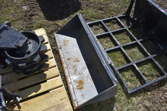 Mini quick Attach 42" Skid Steer Bucket