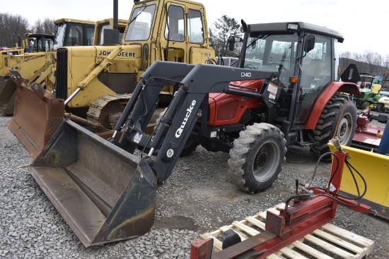 Massey Ferguson 4225 Loader Tractor
