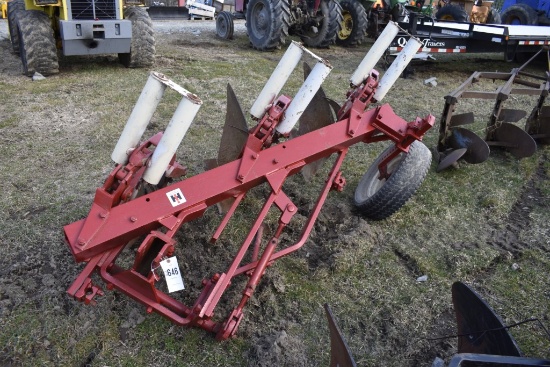 International 450 Automatic 3 Bottom Plow