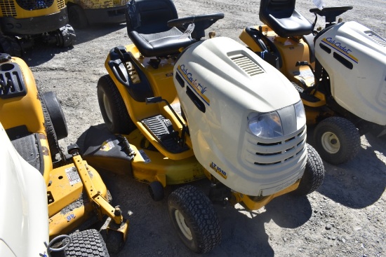 Cub Cadet LT1018 Lawn Tractor