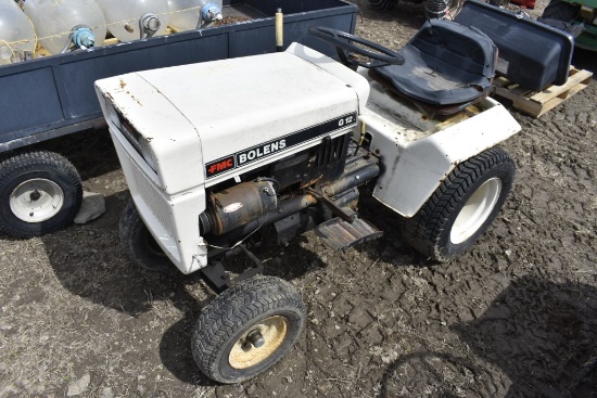 FMV Bolens G 12 Lawn Tractor