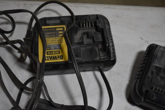 DeWalt 12 and 20V Battery Charger