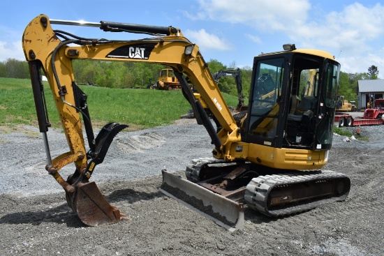 CAT 305 CR Excavator