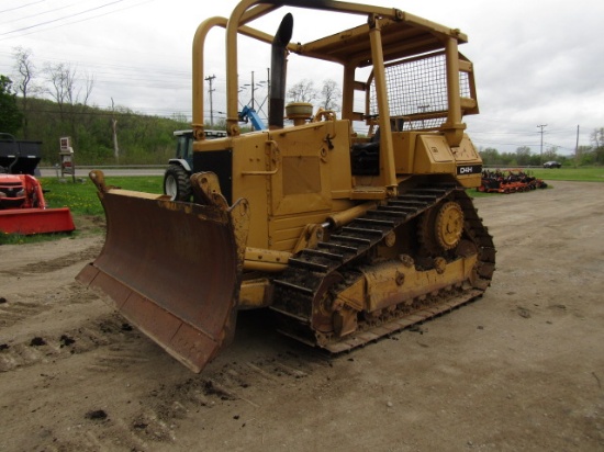 1987 CAT D4H Bull Dozer