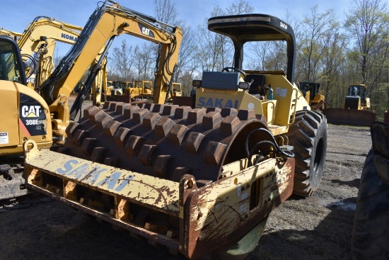 Sakai SV505 Pad Foot Vibratory Roller