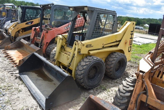 Gehl 4835DXT Skid Steer
