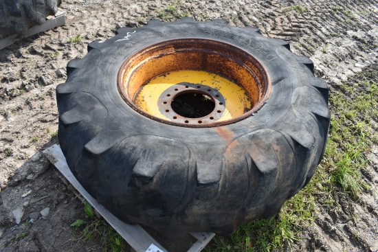 Arm strong 18.4-28 Tire on 14 Lug Rim