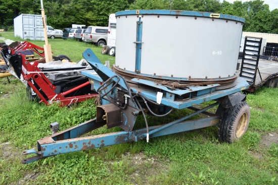 Kido 6-10 Tow Behind Bale Grinder and Blower