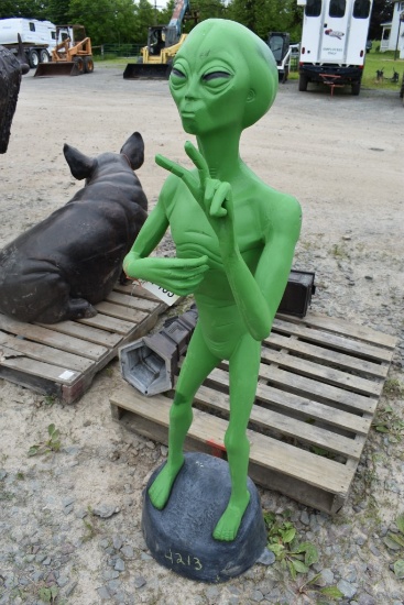 Cast Aluminum Alien