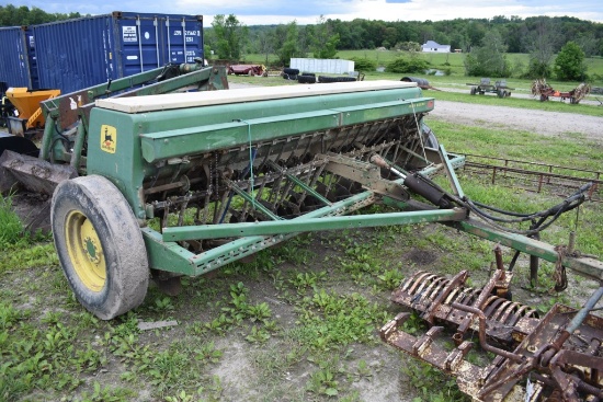 John Deere 8250 Grain Drill