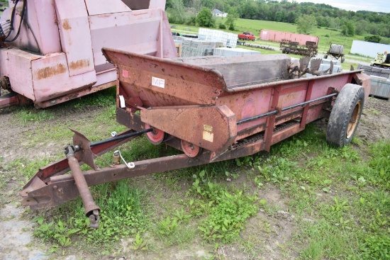 Massey Ferguson 205 Manure Spreader