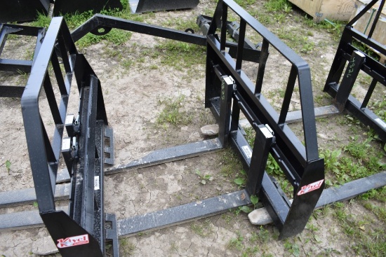 Kivel 3500 lb. Quick Attach Pallet Forks