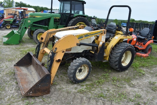 Cub Cadet 7260 Loader Tractor