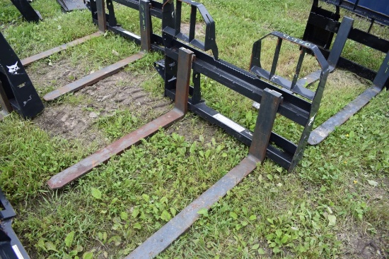 Bobcat Quick attach Pallet Forks