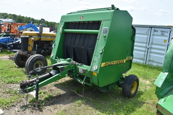 John Deere 556 Round Baler