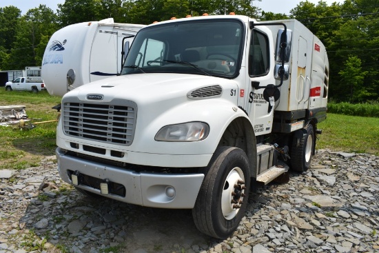 2016 Freightliner Business Class M2 Elgin Sweeper Truck