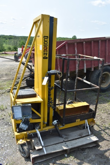 Bill-Jax Model XLR-1651 Cougar Man Lift