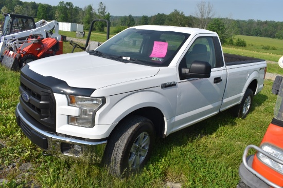 2016 Ford F150 XLT Truck