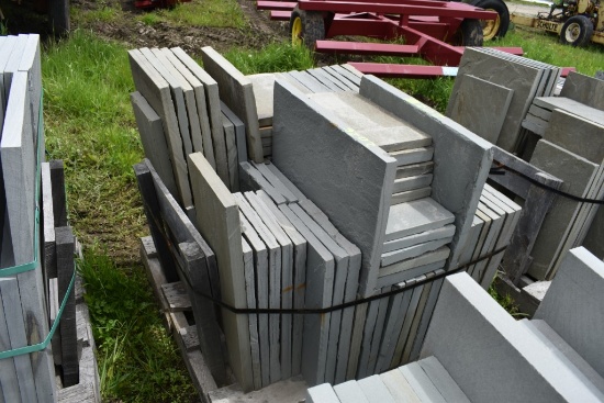 Pallet of 1.5" Thick Mixed Natural Bluestone Pieces