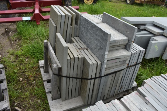 Pallet of 1.5" Thick Mixed Natural Bluestone Pieces