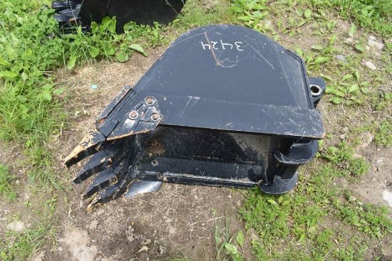 18" Bobcat Quick Coupler Excavator Bucket