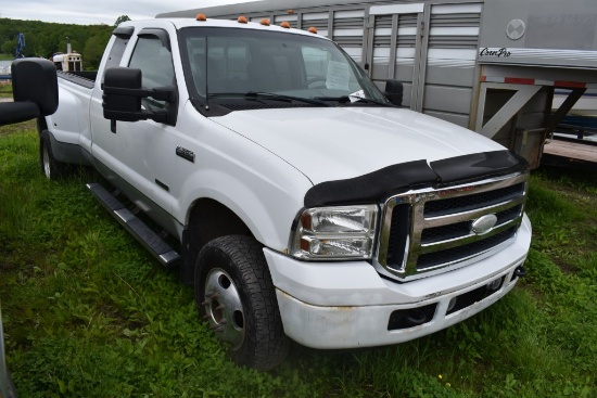2006 Ford F-350 XLT Super Duty Truck