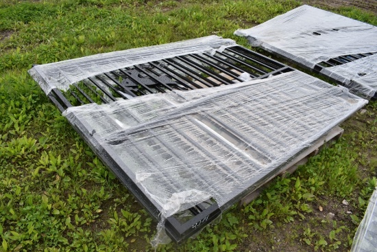 14' Bi-Parting entrance Gate With Reindeer