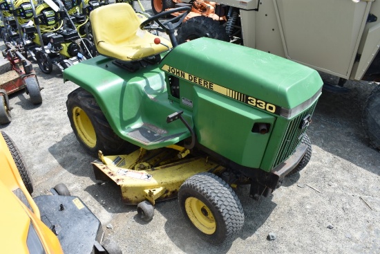 John Deere 330 Diesel Lawn Tractor