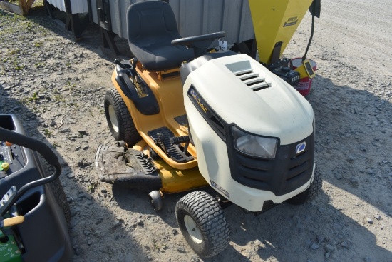 Cub Cadet LTX 1042 Lawn Tractor