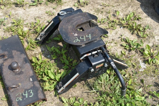 eE16 Gooseneck Hitch Receiver