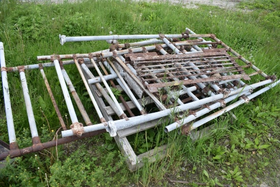 Box Stall Pipes