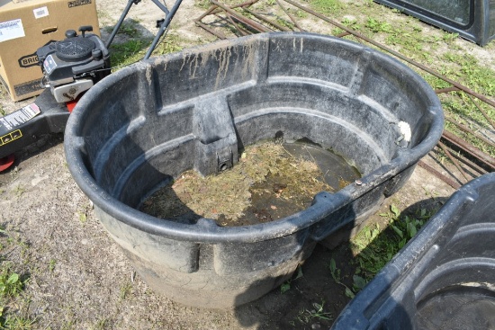 150 Gallon Rubber-Made Water Tub
