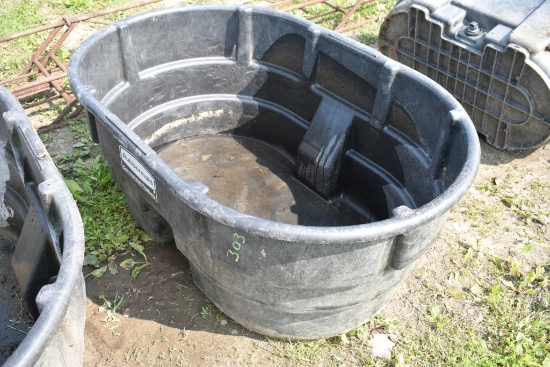 150 Gallon Rubber-Made Water Tub