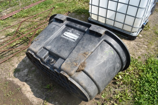 100 Gallon Rubber-Made Water Tub