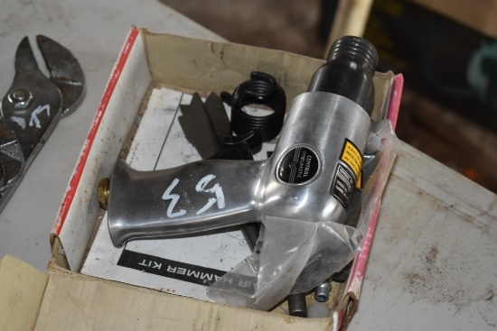 Central Pneumatic Air Hammer with Parts