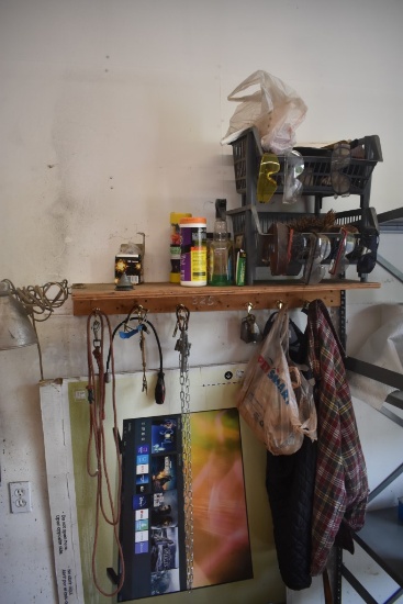Contents on Wall