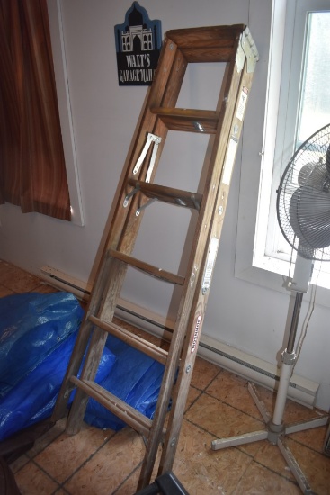 6' Johnson Wooden Step Ladder