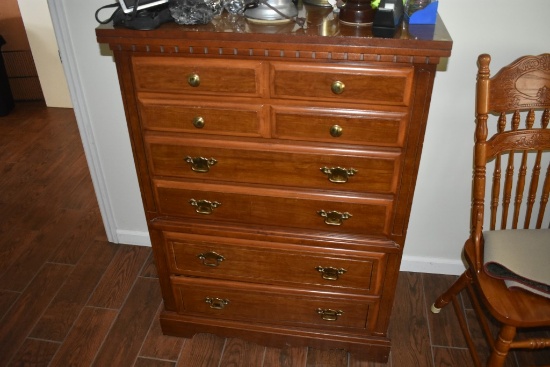 5-Drawer Dresser and 7-Drawer Dresser