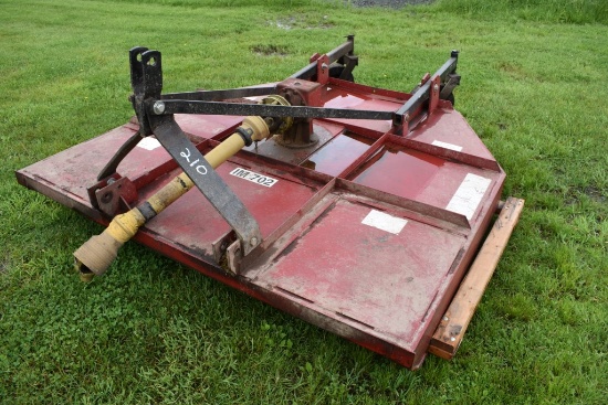 International IM 702 3 Pint Rotary Mower