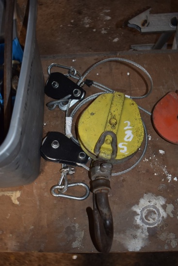Lock And Tackel With Cable Lock And Tackel