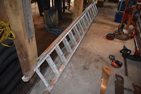28 Foot Aluminum Extension Ladder