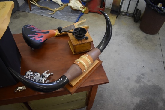 Set Of Horns
