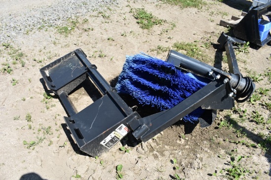Wolverine FBS-11-36D Quick Attach Specialty Sweeper