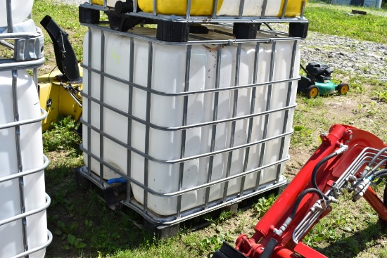 275 Gallon Liquid Tote