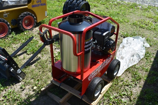 Magnum 4000 Series Gold Hot Water Pressure Washer