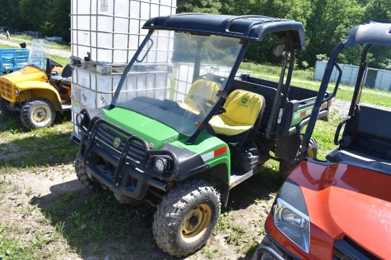 John Deere Gator